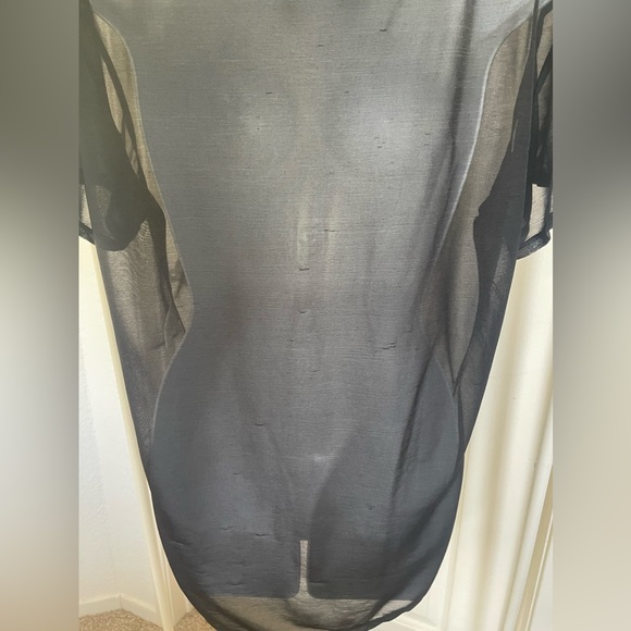 RVCA black sheer shirt size XS-SMALL preowned - Picture 7 of 9